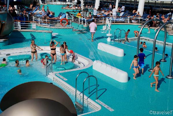 Отдых с детьми в круизе NCL Epic развлечения на лайнере