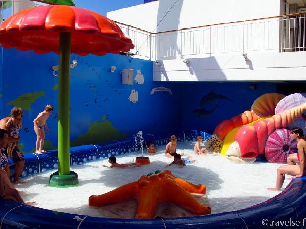 Отдых с детьми в круизе NCL Epic развлечения на лайнере