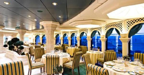 Круїз російська група MSC Splendida