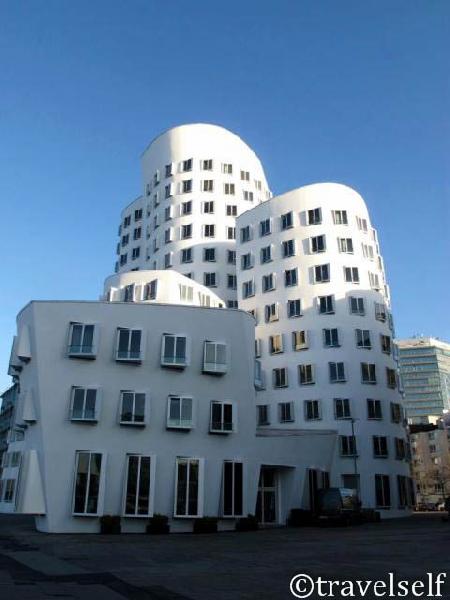 Здания Фрэнка Гери фото