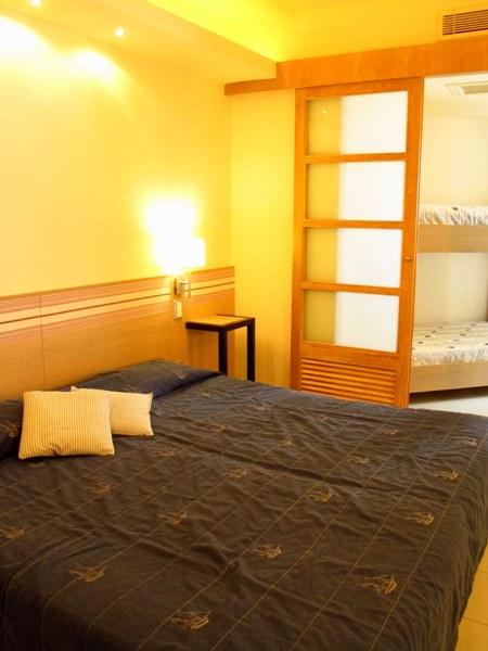 Номер готель для відпочинку з дітьми Esperides Beach 4* (Родос, Греція)